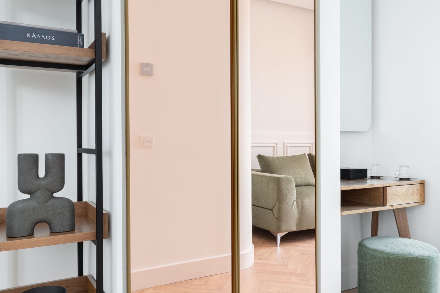 Romantic Athens suites with Acropolis view