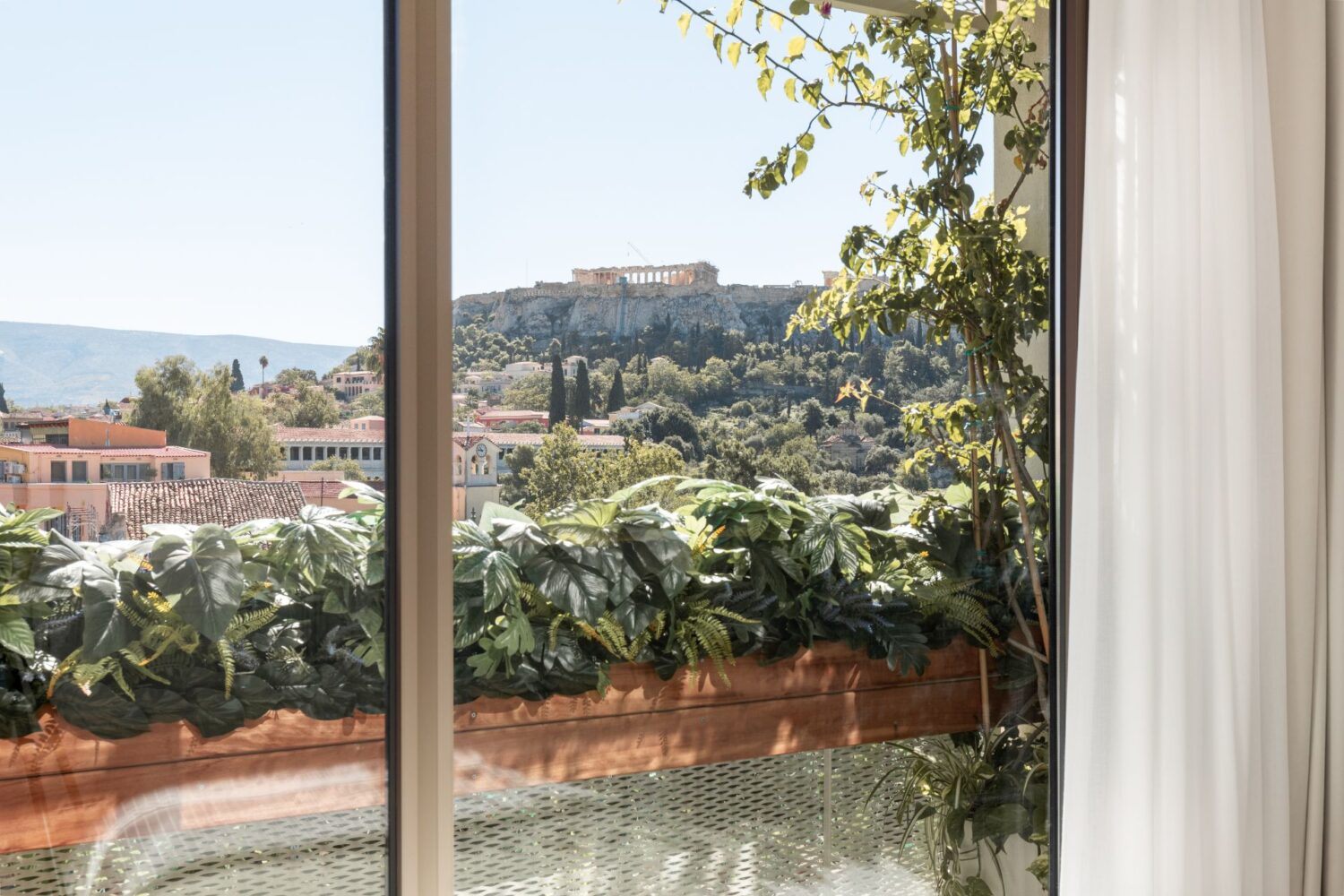Athens suites overlooking the Acropolis