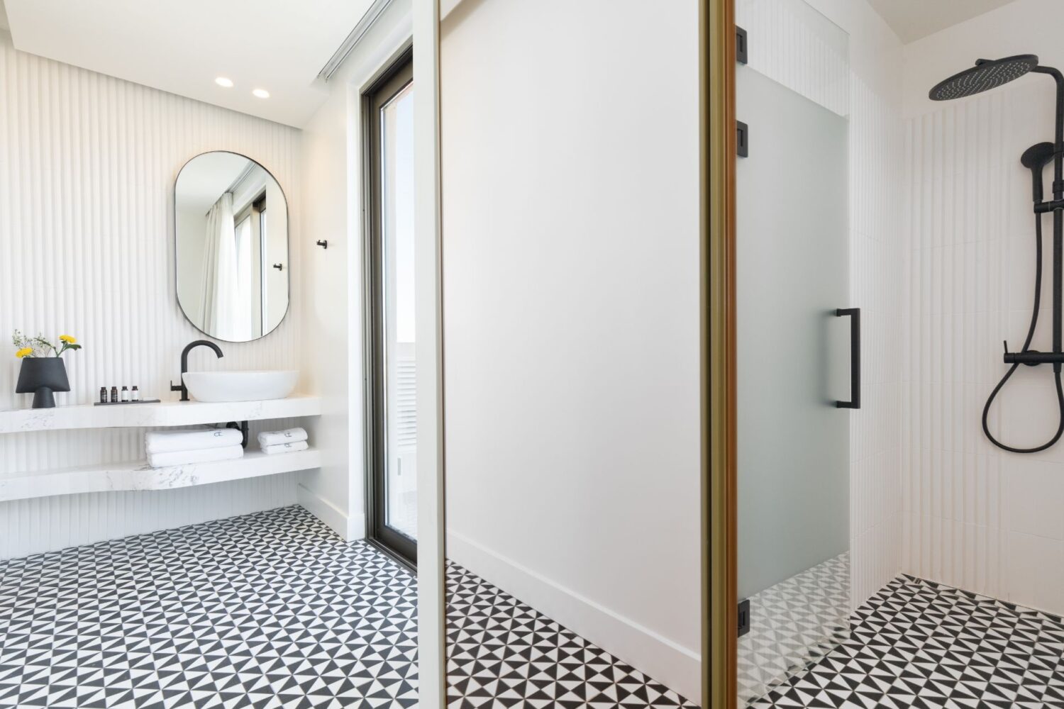 Elegant suites overlooking the Acropolis