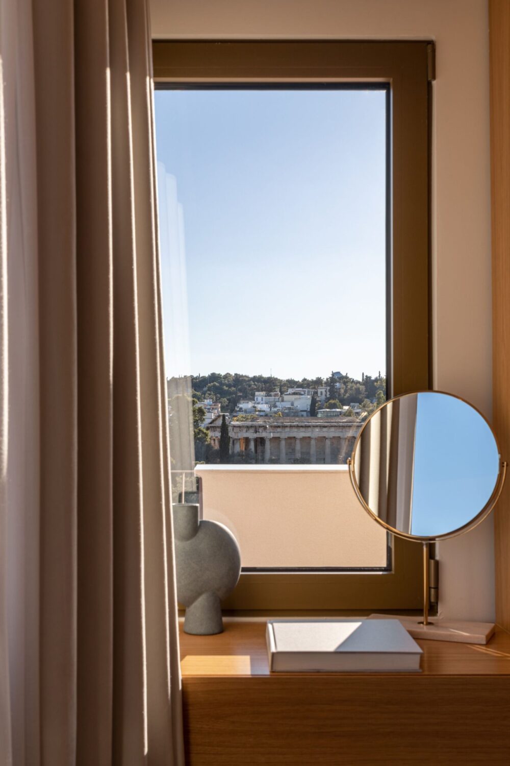 Modern Luxury Suites near Acropolis