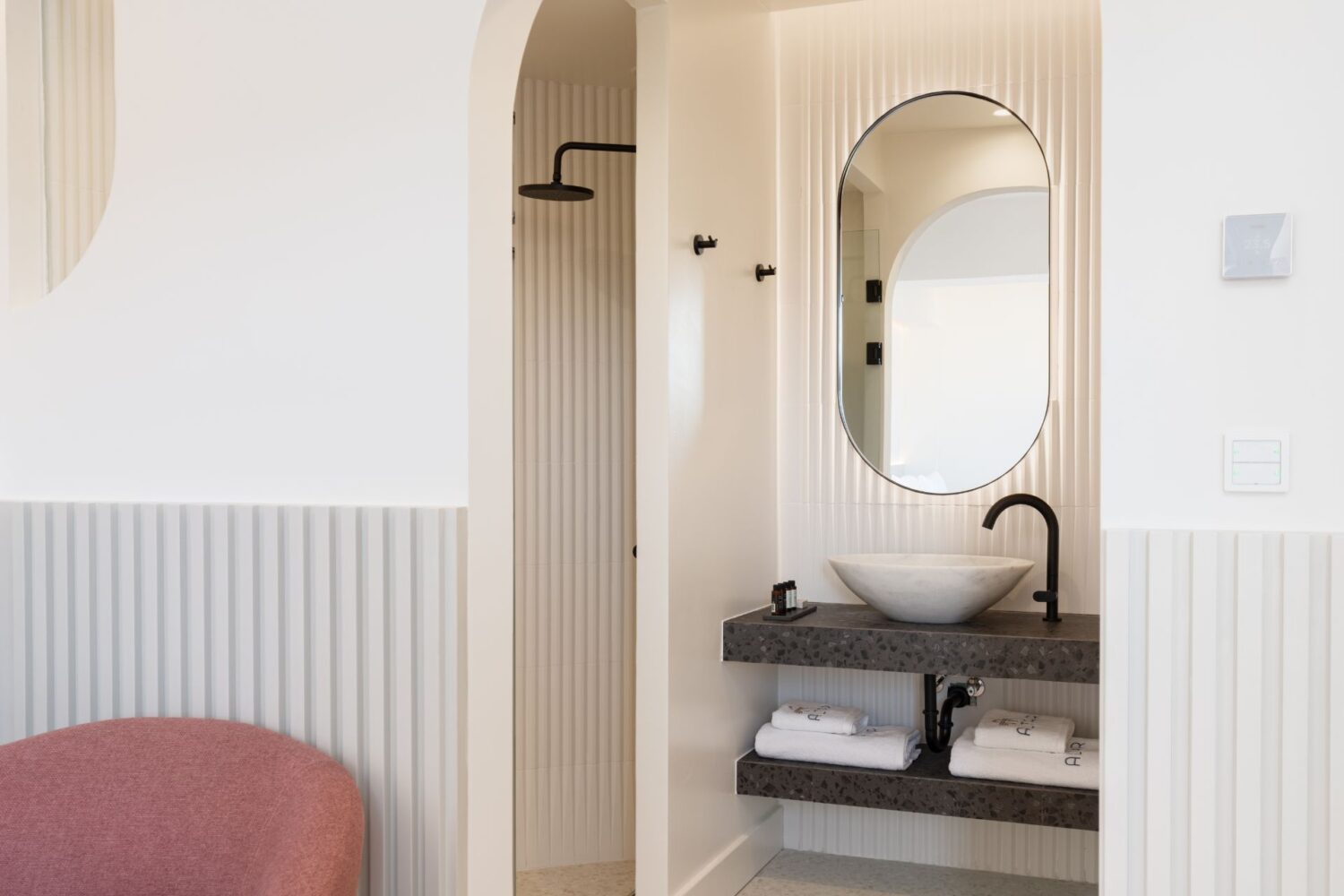 Acropolis facing rooms in Athens city